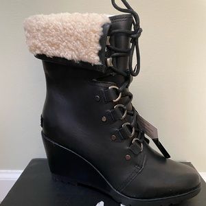 Sorel After Hours Lace Shearling Boot brand new
